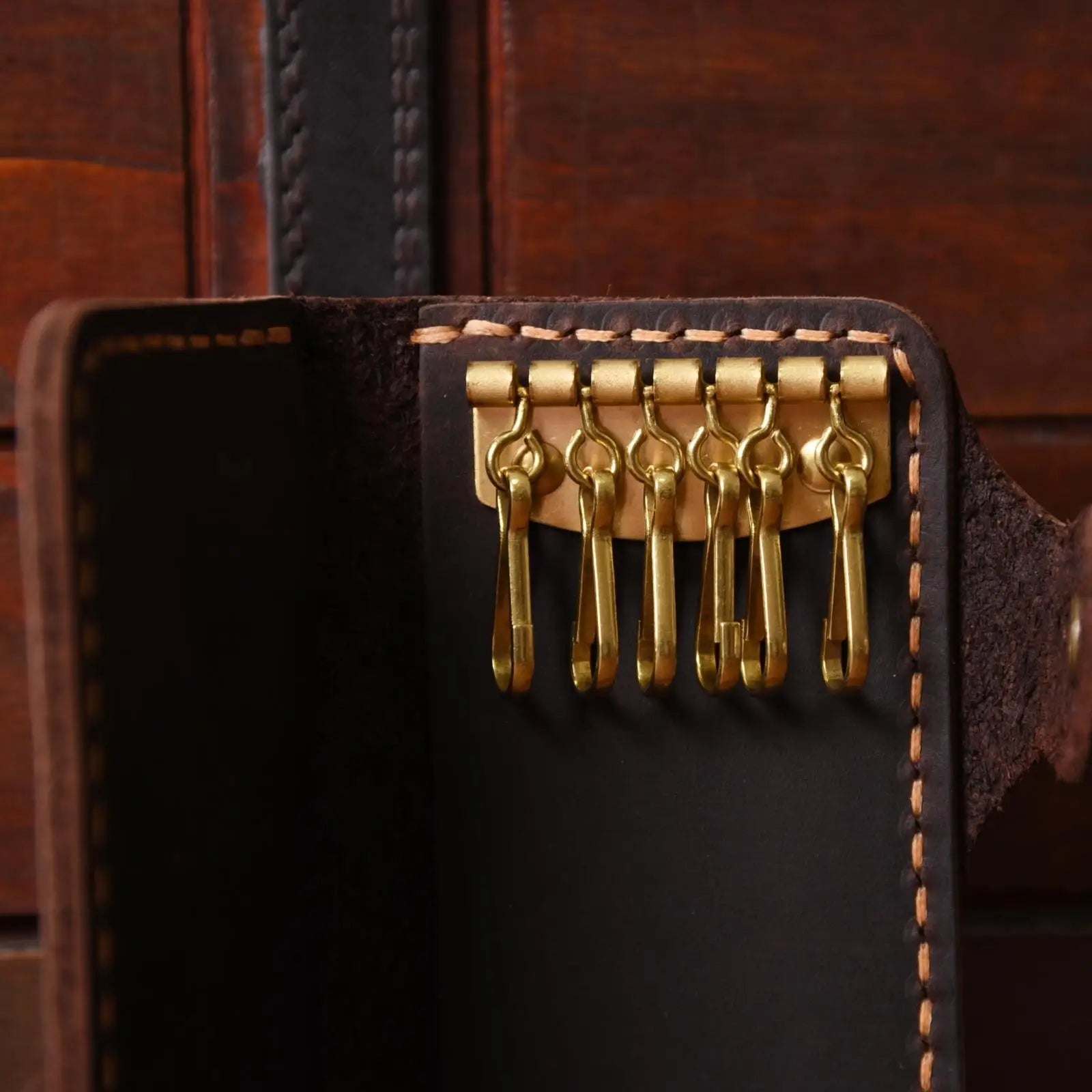 Wysokiej klasy ręcznie robiony męski portfel na klucze ze skóry