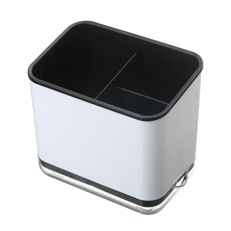 Wielofunkcyjny uchwyt do przechowywania łyżek i widelców.