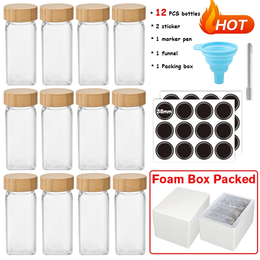 Szklane słoiczki  na przyprawy z bambusowymi zakrętkami