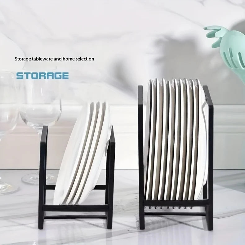 Elegancki metalowy zestaw do suszenia naczyń, zajmujący mało miejsca