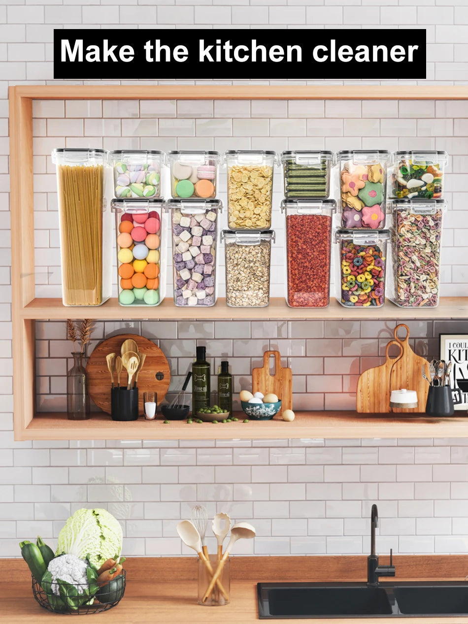 Hermetyczne pojemniki do przechowywania produktów spożywczych.