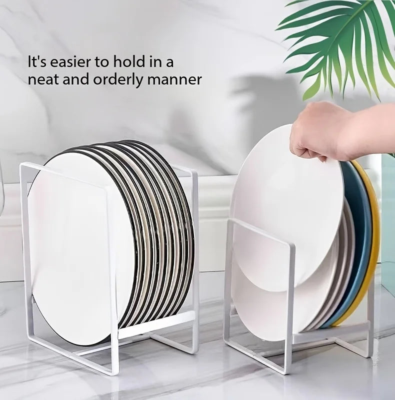 Elegancki metalowy zestaw do suszenia naczyń, zajmujący mało miejsca