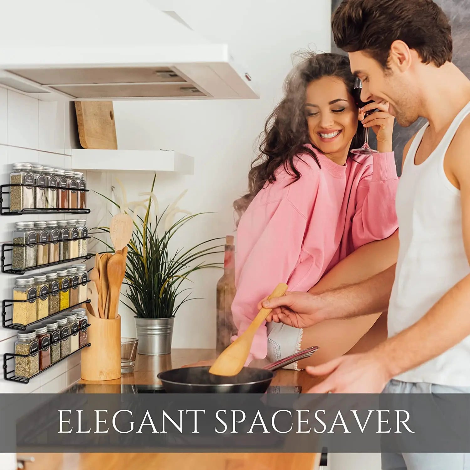 Organizer na przyprawy, półki ścienne do przechowywania.