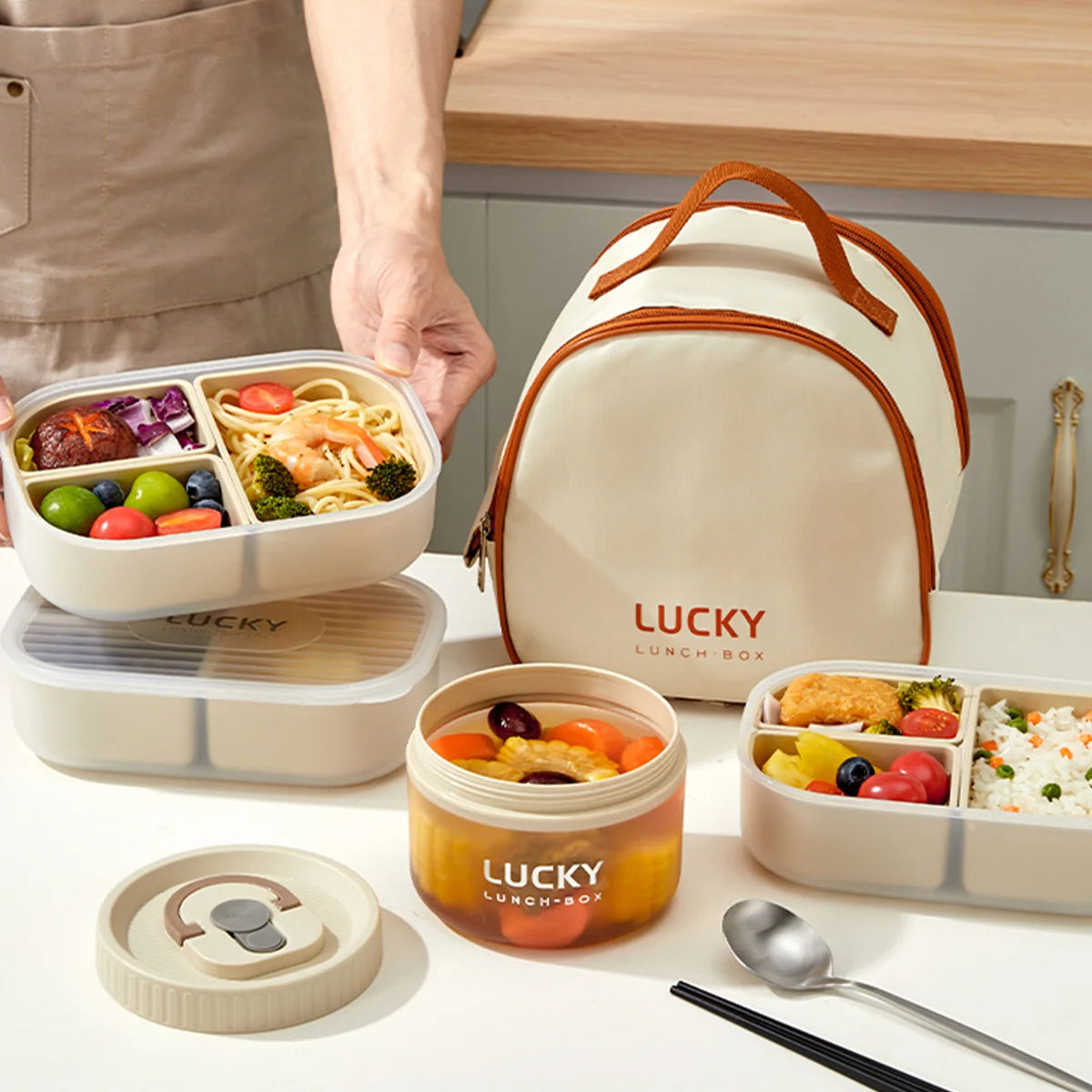 Plastikowe pudełko na lunch przenośne pojemne pudełko na owoce.