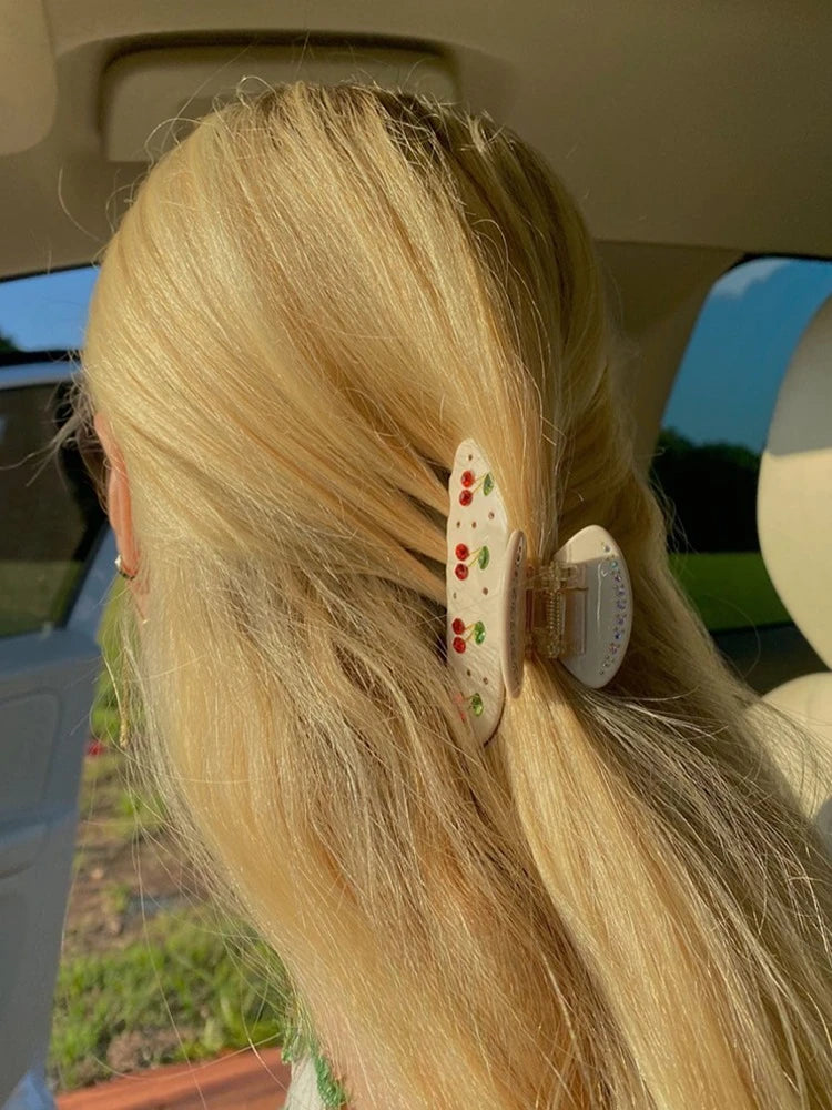 Spinki do włosów z wiśniami dla kobiet i dziewcząt.Różne modele