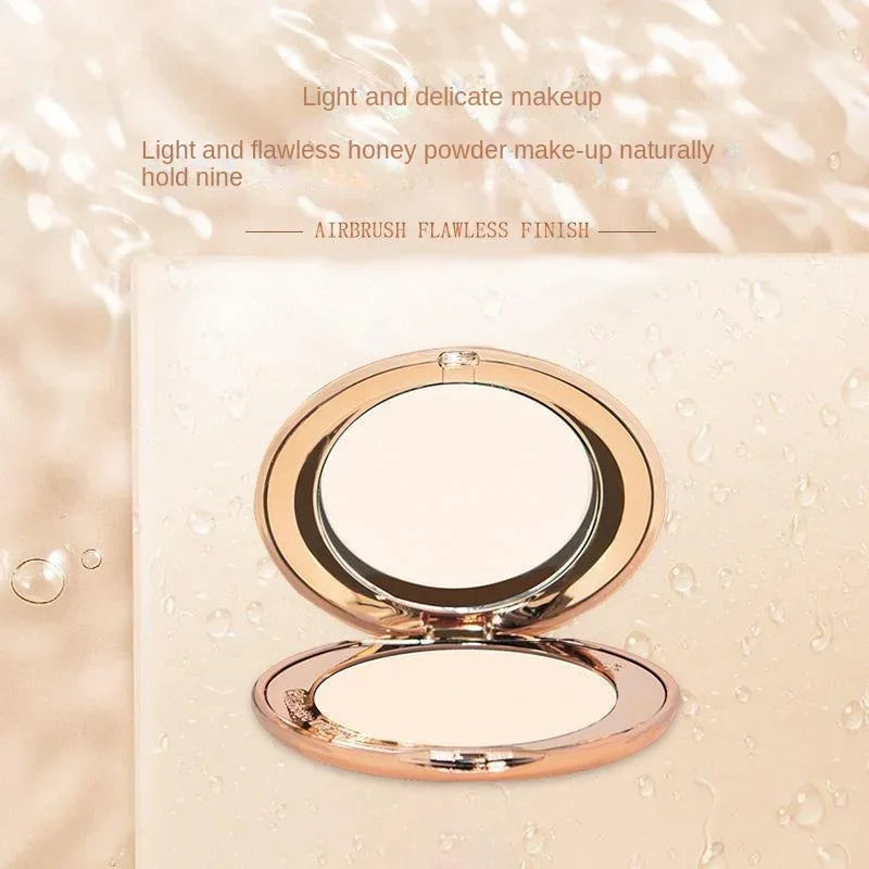 Mini puder utrwalający,wodoodporny,wybielający pory.