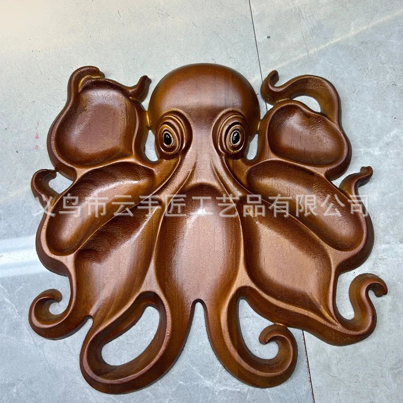 Nowy talerz wędlin z ośmiornicą Talerz delikatesowy z ośmiornicą .