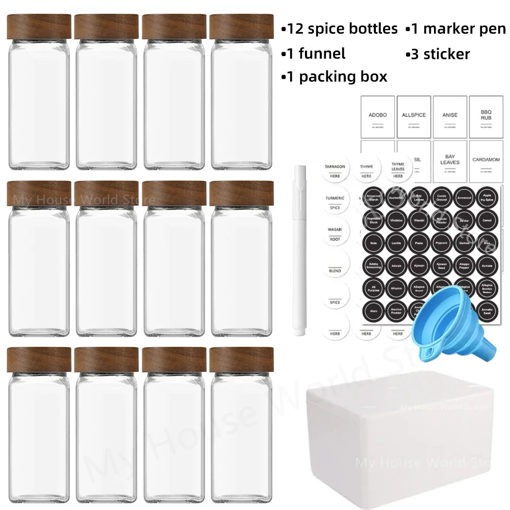 Szklane  słoiki na przyprawy z bambusowymi pokrywkami .