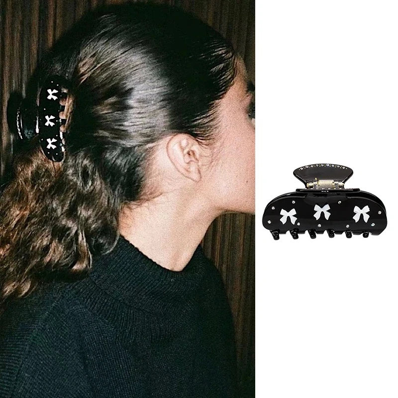 Spinki do włosów z wiśniami dla kobiet i dziewcząt.Różne modele