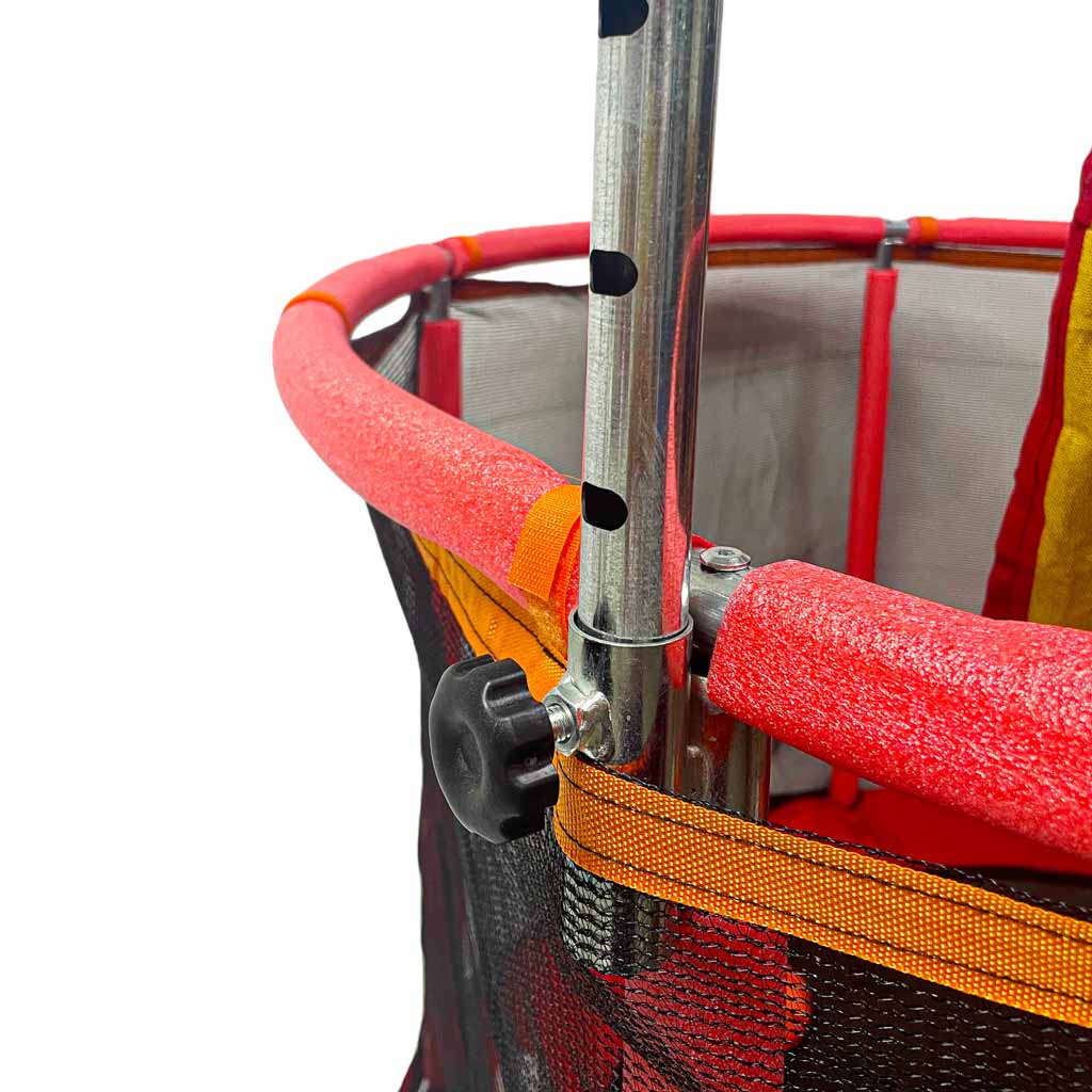 Trampolina ogrodowa dla dzieci z kompletem akcesoriów.