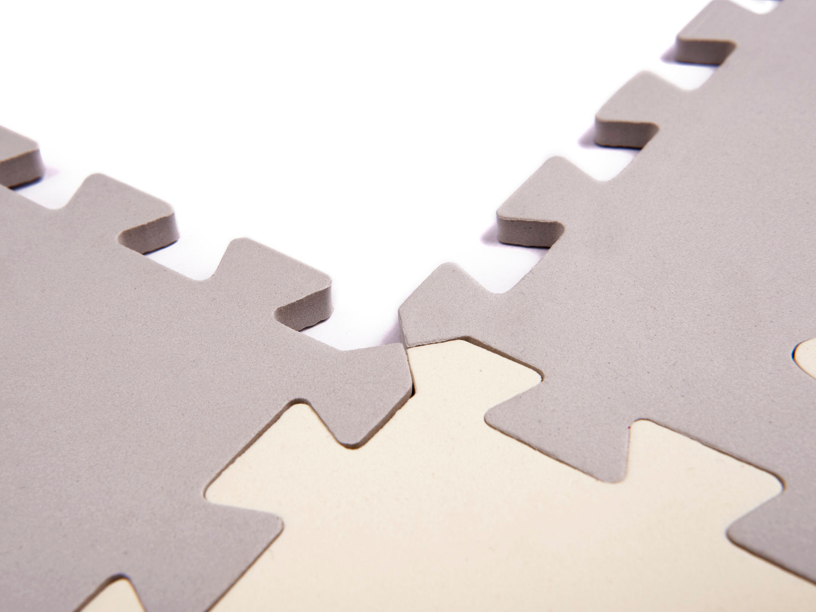 Vzdelávacia podložka z penovej hmoty, sivo-ecru, 36 dielikov, 150x150cm